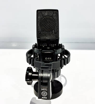 Gear Hunter | AKG - C414 XLS - 9 Pattern Large Diaphragm Condenser Mic